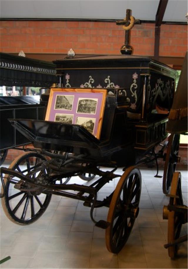 Lijkwagen, Karrenmuseum Essen